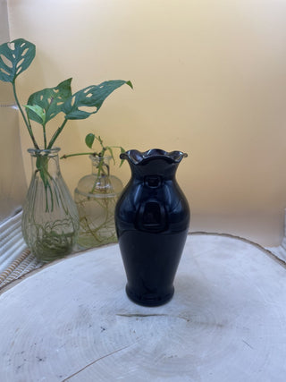 Small black glass vase RSV