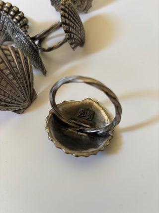 VTG 7-Beaulieu Vineyard pewter seashell napkin ring