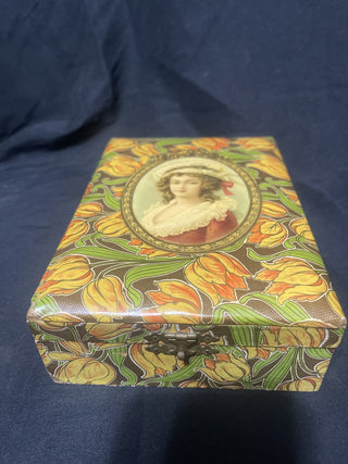 tissue box-orange flowers, and picture of Lady rsv