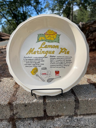 Vintage 1990’s ceramic lemon meringue pie keeper