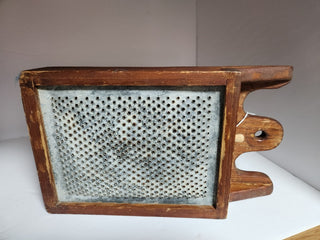 Vtg Wood/Metal Grater  RSV|64583
