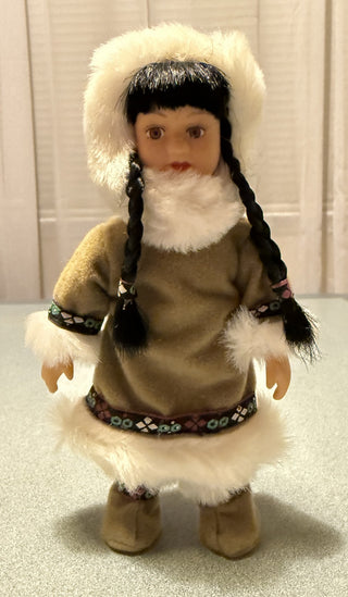 Eskimo doll ceramic|73209