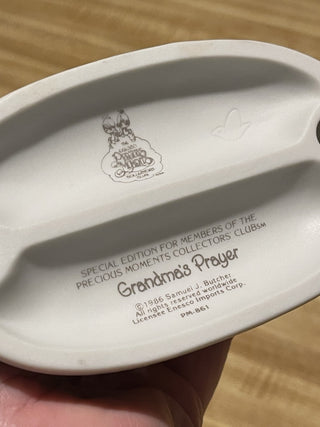 4.5" Precious Moments Grandma's Prayer, '86--SP RCD