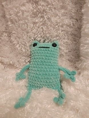 Frog: Crocheted L medium green, super soft yarn