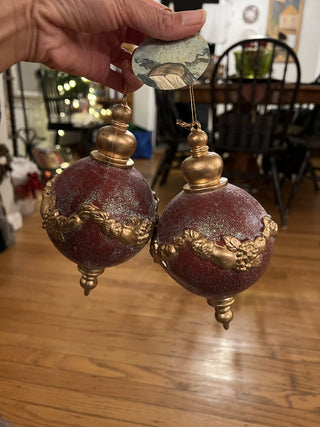 Flawed Ornament Lot of 2. No. 21 B-18 MTS|135222