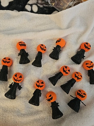 Jumping Pumkin Heads
