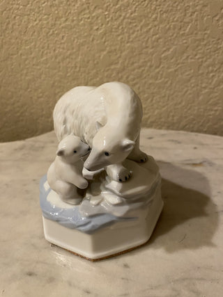 Otagiri vtg Polar bear with cub fine porcelain RCD|136650