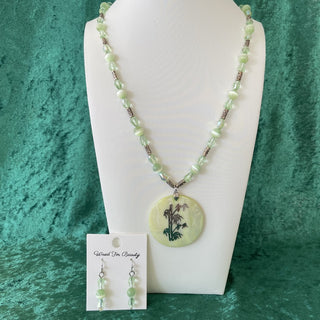 Necklace & earrings set, green river shell pendant RSV|159782