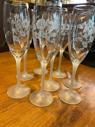 Vintage Avon 24% Lead Crystal Etched Hummingbird Champagne Flute RSV