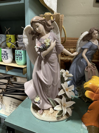 Grandeur Noel Collectors Edition Large 13” Porcelain Angel RCD