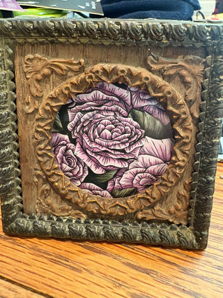 Vtg. Metal Picture frame w/wood carved matte 3.25x3.25 RCD