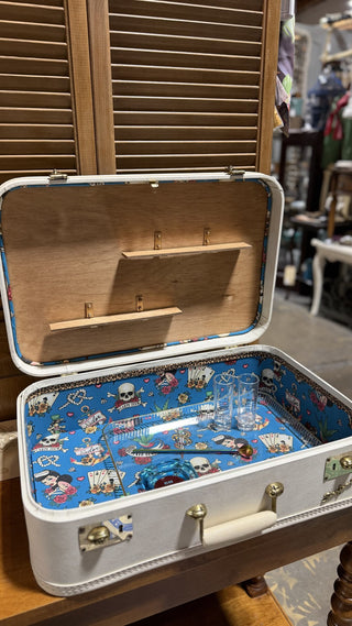 White Starfrost Vintage Suitcase Bar RCD|122886