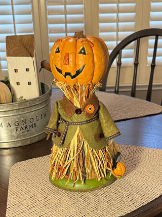 12" Vintage Scarecrow Lady RSV|112225