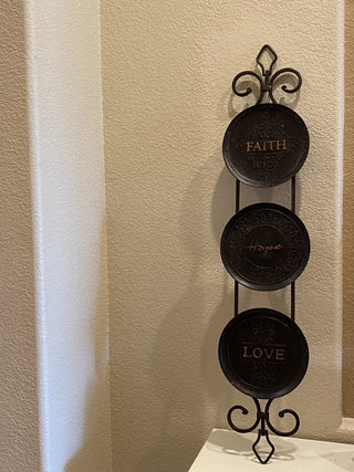 Vtg style iron and resin wall art "Faith, Hope, Love"|50556