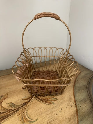 AJ - Gold Metal Basket