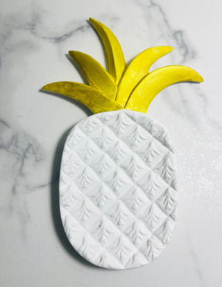 SM WHT-GLD PINEAPPLE TRAY.      RSV|80619