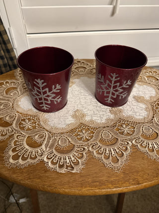 Small Christmas Tin Red Pot with Silver Snowflake -RCD|135511