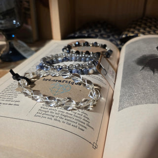 SALE - bri.craftique - Vintage Glass Crystal Beaded Bracelet