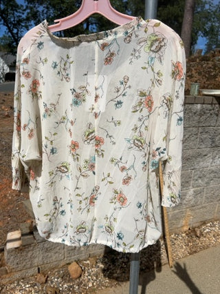 NWT DR2 Floral Boho Blouse Size M MTS
