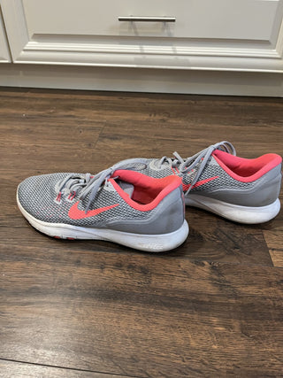 Women's Size 10 Nike Shoes Grey/Hot Pink RCD|117406
