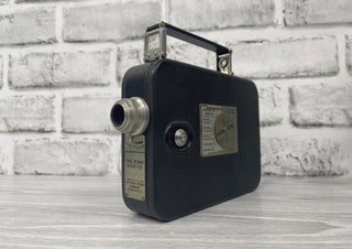 Kodak Cine-Kodak eight Model 20 Vintage movie camera and case #47 VV MTS|133108