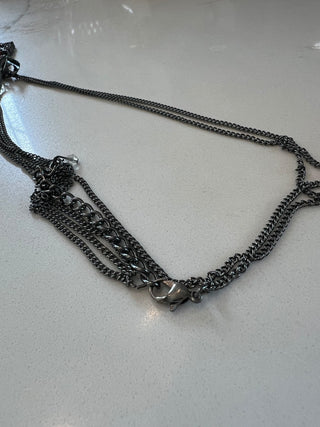 Red Aurora/Gunmetal Cross Necklace|51781