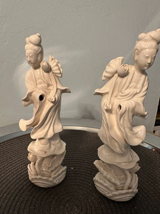 Oriental Porcelain Holding Rose SET  MTS
