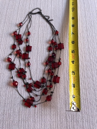 VINTAGE Beautiful Scarlet Red Faceted Bead Silver Tone Necklace Fringe Bib Wired
