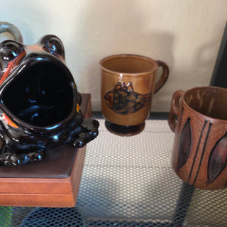 Vtg Brown/Orange Glazed Frog Soapholder