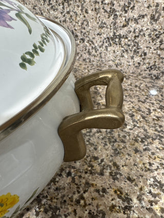 AJ - Enamel Pot Brass Accents MTS|75444