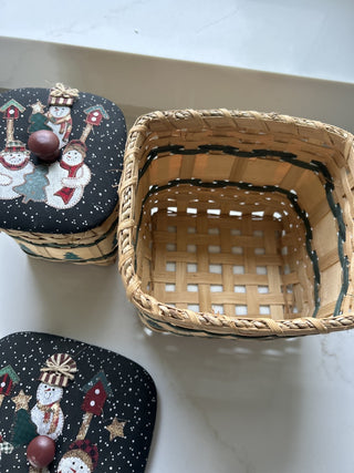 set of two rustic Christmas snowman wicker baskets with fabric-covered lids and a tree motif-RSV|122197