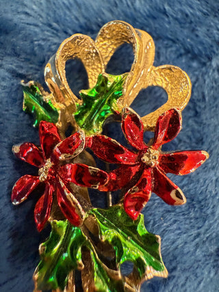 Vintage Gerrys Gold Tone Costume Enameled Poinsettia, Floral Pin 2”x 1.25”