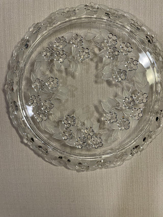 Mikasa Walther Crystal Carmen Round Rimmed Cake Plate 13"  Frosted Leaves