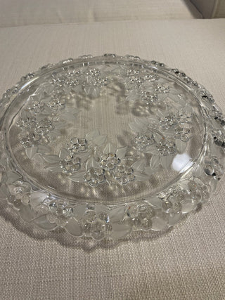 Mikasa Walther Crystal Carmen Round Rimmed Cake Plate 13"  Frosted Leaves