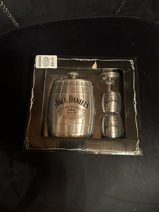 Jack Daniels Barrel Hip Flask - Shot Glasses Funnel Set Embossed Old No. 7 #62 VV MTS