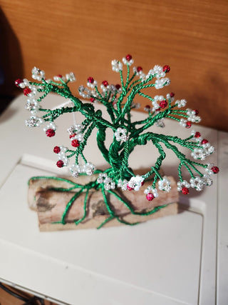 Hand wire wrapped green tree RCD