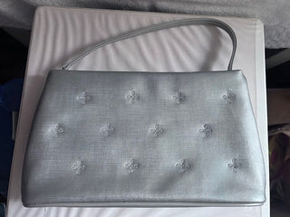 SMALL SILVER PURSE WITH HANDLE