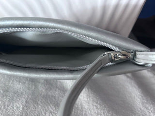 SMALL SILVER PURSE WITH HANDLE