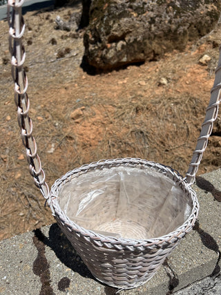 12F White Wicker Basket with Handle MTS|76961