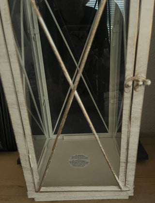 EXTRA-LARGE SHABBY WHITE METAL LANTERN 23" TALL LIKE NEW CONDITION (KJS) RCD|93395