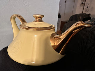 Teapot Pearl China Co. 22kt Art Deco MTS