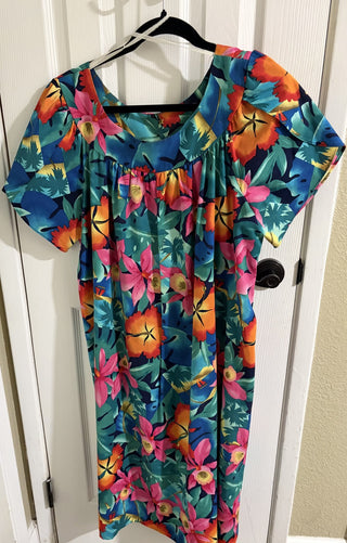 Women's XL Vintage Hilo Hattie Hawaiian Muumuu Dress Vibrant Colors RCD|158781