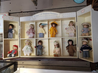 Vtg Year of Precious Moments Dolls & Display -lv-RDC|36255