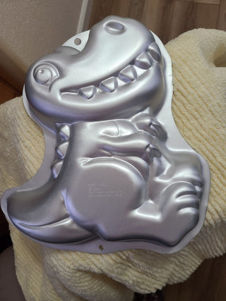 Wilton Aluminum Dinosaur Cake Pan, RCD|87745