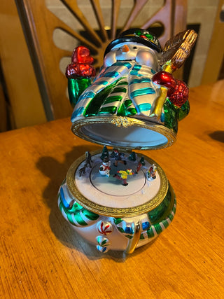 Large Porcelain Shimmery Snowman/Music Box RSV|123770