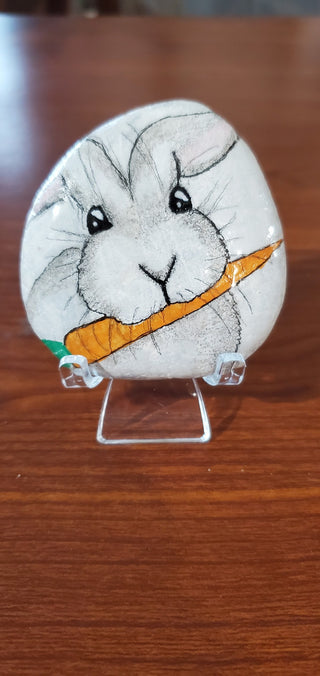 Painted rock #228 rabbit w/stand R.S.V|55148
