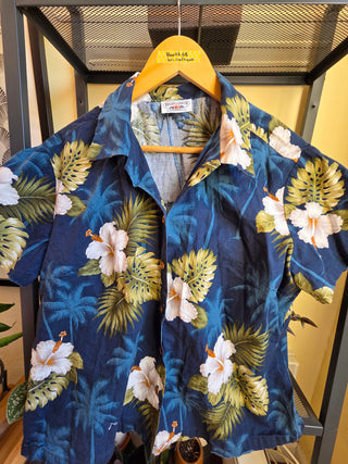 Pacific Legend Apparel | Hibiscus Floral Button Up (XL)