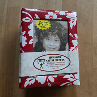 Hawaiian Native Papers - 4x6 Red Photo Album