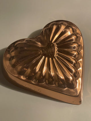 6.5" Vtg Copper/ Alum Heart Mold--SP RCD