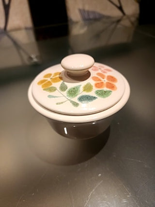 1970s Sugar Bowl w/lid Franciscan Floral